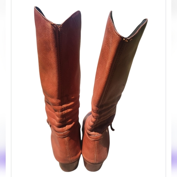 Vintage Terra Cotta Brown Tall Leather Boot Size 10 Small Strap Buckle Wood Heel - Picture 4 of 9
